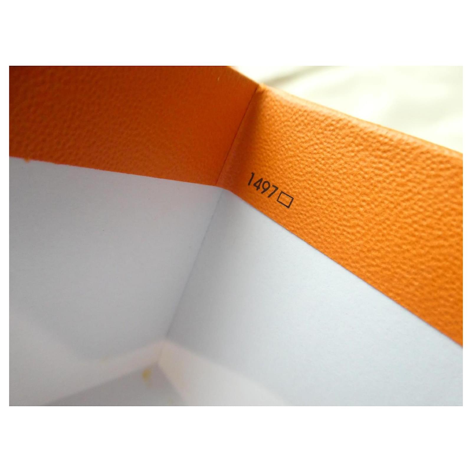Hermès box for Hermès Birkin 25 handbag 1497 with its chevron