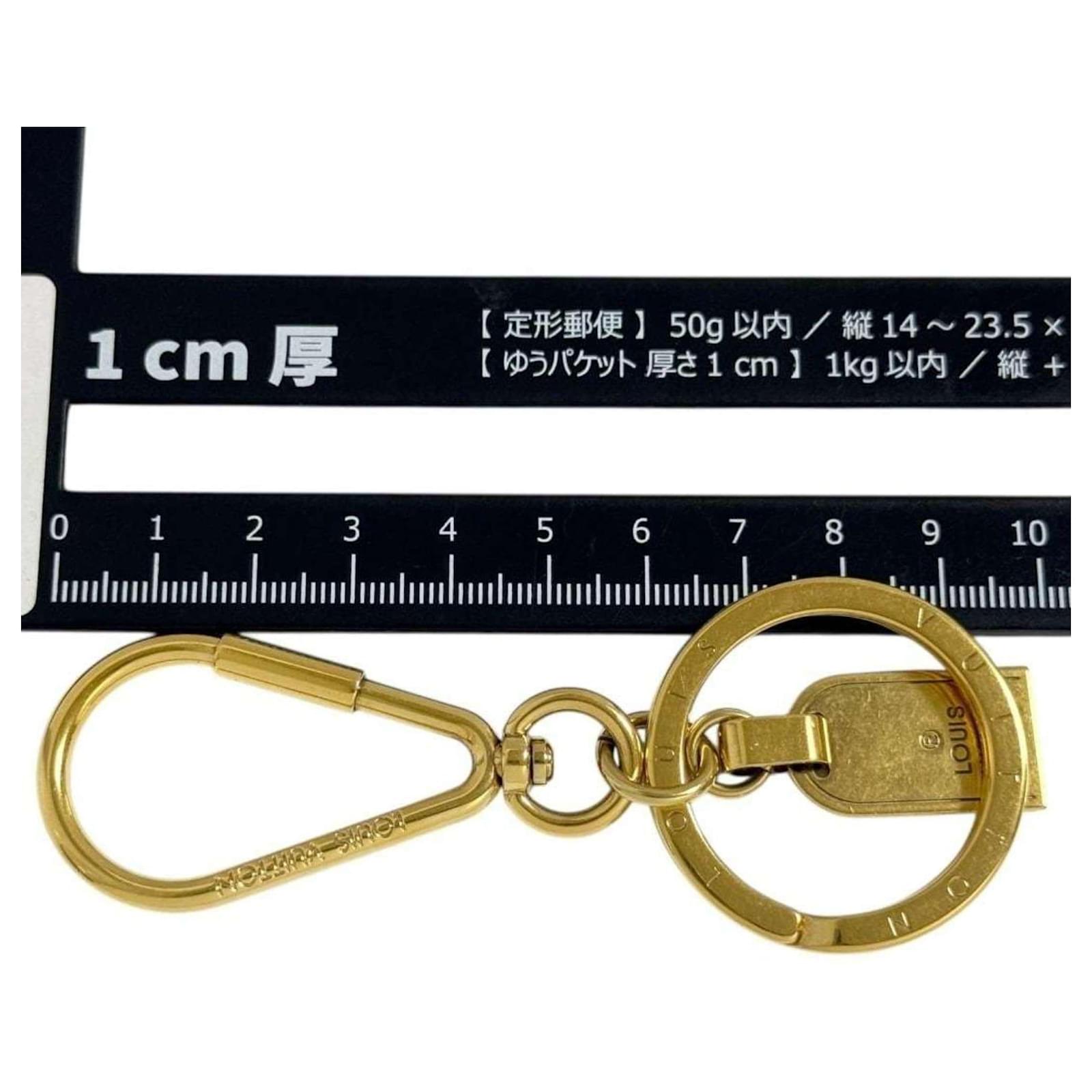 Louis Vuitton Gold Keyring Golden ref.2831673 - Joli Closet