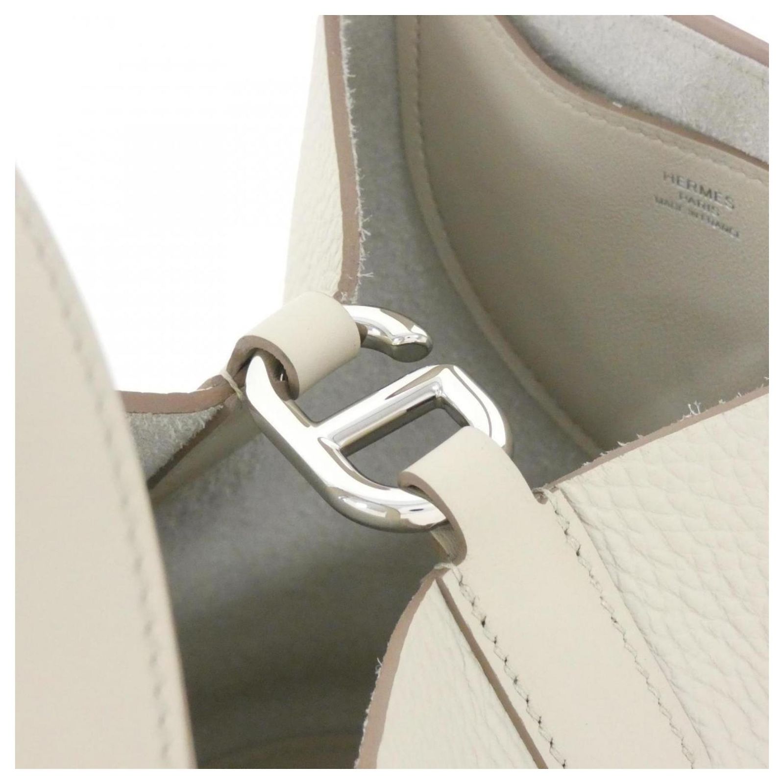 Hermès Hermes In The Loop Handbag Leather ref.2941935 - Joli Closet