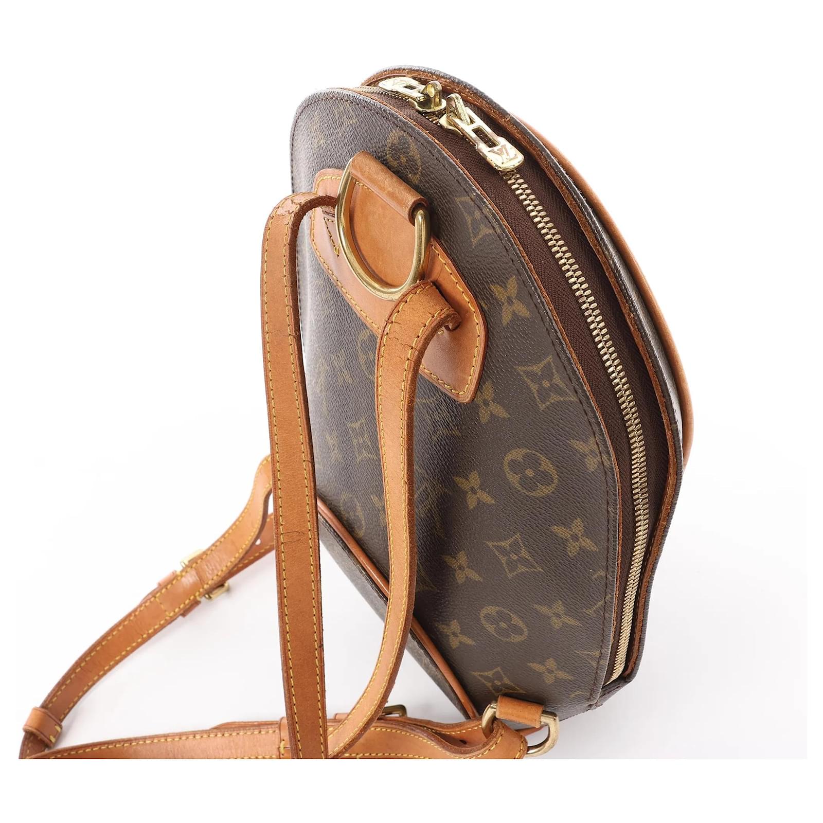louis vuitton canvas ellipse backpack // 1999 Brown Monogram Sac Dos VSP Consignment Top zip closure Louis Vuitton Monogram Ellipse Backpack