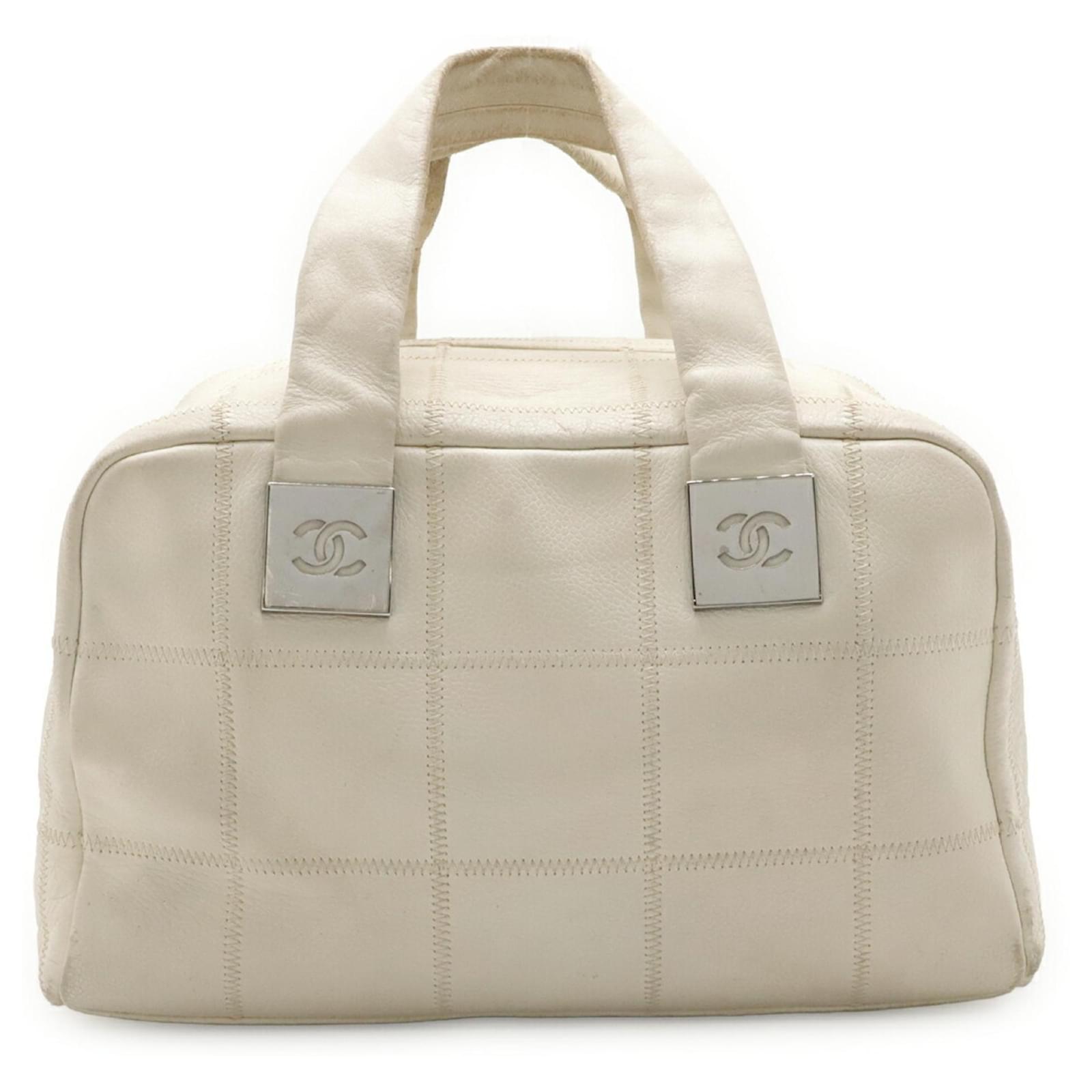 Chanel Chocolate Bar Coco Mark Handbag Cream Leather ref.3156029