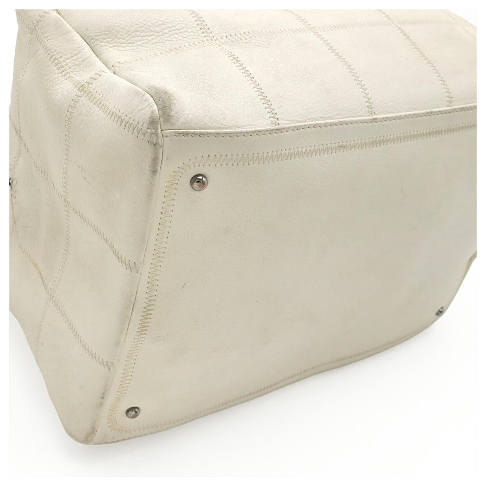 Chanel Chocolate Bar Coco Mark Handbag Cream Leather ref.3156029