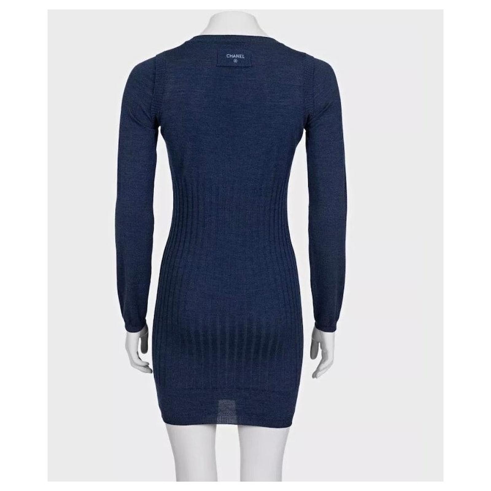 chanel fitted dress Chanel Fitted Wool Dress Black Fall 2007 Sz.36