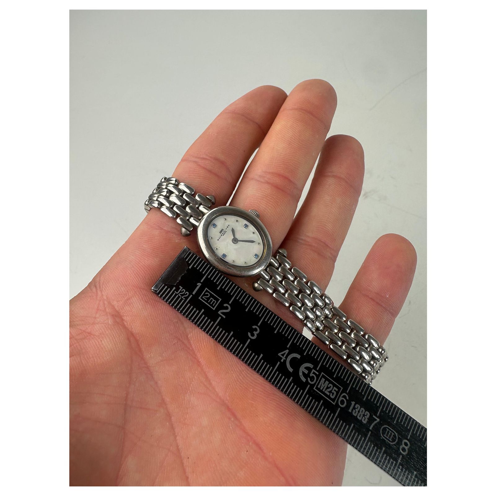 Vintage Balenciaga Stainless Steel Bracelet Watch Silver  display picture 2