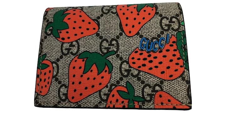 strawberry gucci wallet