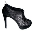 Lace and suede pumps - Russell & Bromley