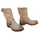 boots Frye, modèle Véronica Short