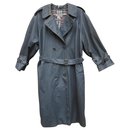 vintage Burberry women's trench coat 44