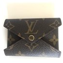 Titular de la tarjeta - Louis Vuitton