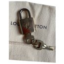 fechadura e chaves - Louis Vuitton