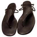 Des sandales - Hermès