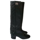 CHANEL Quilted black leather boots T37,5 correct condition - Chanel