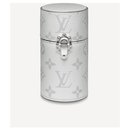 LV travel case perfume new - Louis Vuitton