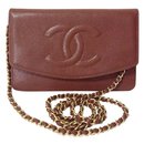 Chain on wallet - Chanel