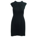 Klassisches schwarzes Kleid mit Falten um den Ausschnitt - Calvin Klein