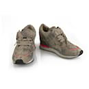 Ash Grey Leather Snakeskin Pattern Pink Trim Sneakers Scarpe da ginnastica con zeppa 40