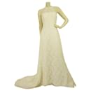 Pronovias Weißes, bodenlanges Brautkleid mit Perlenstickerei und Spitzenkleid 42 ES