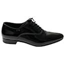Chaussures plates à lacets Saint Laurent en vernis noir