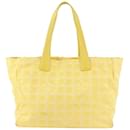 Yellow New Line Shopper Tote MM Bag - Chanel