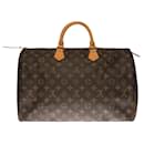 Stunning Louis Vuitton Speedy Handbag 40 in brown monogram canvas, garniture en métal doré