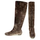 Louis Vuitton boots in brown suede with trefoil logo