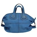 Bolso satchel Sugar Nightingale de Givenchy en piel de cabra azul cielo