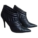 burberry ANKLE BOOTS IN LEATHER SIZE 41 excellent condition - Burberry