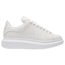 Oversized Sneakers - Alexander McQueen - Leather - White - Alexander Mcqueen