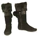 TOD'S Gommino Black Suede Fur Pom Pom Flat Half Zipper Boots ( 38 ? ) - Tod's