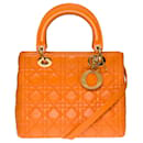 Very chic Dior Lady Dior MM shoulder bag in orange cannage leather, garniture en métal doré - Christian Dior