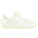 Rare Men's 10.5 US White Sneaker 5l1228 - Louis Vuitton