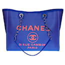 Superb Chanel Deauville tote bag in electric blue and Fluo orange canvas, Garniture en métal argenté