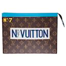 Nine-MEN'S SHOWCASES 2022- Travel pouch from the Trunk l'Oeil collection by Virgil Abloh - Louis Vuitton