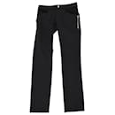 Pantalones negros Gucci con detalle de cremallera plateada en nailon negro