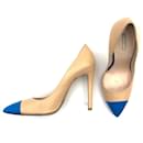 Giorgio Armani pumps in beige leather with blue tips