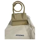 Le Chiquito Noeud Bag in Beige Leather in Excellent Condition - Jacquemus