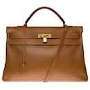 Splendid Hermes Kelly handbag 40 turned shoulder strap in Courchevel Camel leather (Gold) , gold plated metal trim - Hermès