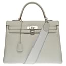 Sublime Hermes Kelly handbag 35 turned over in Pearl Gray Togo leather, palladium silver metal trim - Hermès
