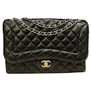 CHANEL Black Lambskin Quilted Jumbo Timeless Single Classic Flap - Chanel