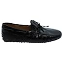 Tods Textured Shiny Loafers in Black Patent - Tod's