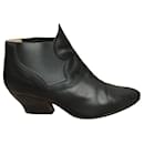 boots Acne p 37