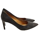 Isabel Marant Classic Pumps in Grey Suede