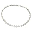 Flower necklace in white gold and diamonds. - inconnue