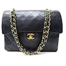VINTAGE CHANEL TIMELESS CLASSIC MM BLACK LEATHER HAND BAG - Chanel