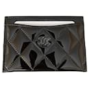 So black patent leather Card Holder - Chanel