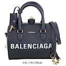 Borsa a tracolla Bauletto Balenciaga Ville Bowling piccola in pelle martellata nera usata