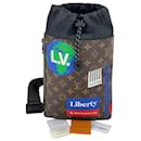 Mochila LOUIS VUITTON Monogram Men's Chalk Sling Bag Nap Sac Mochila M44625 Preowned - Louis Vuitton