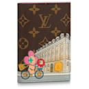 LV passport cover Xmas animation - Louis Vuitton
