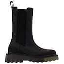 Sponge Sole High Chelsea Boots in Black/Green Leather - Off White