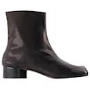 Ankle Boots Tabi H30 em couro vintage macio preto - Maison Martin Margiela